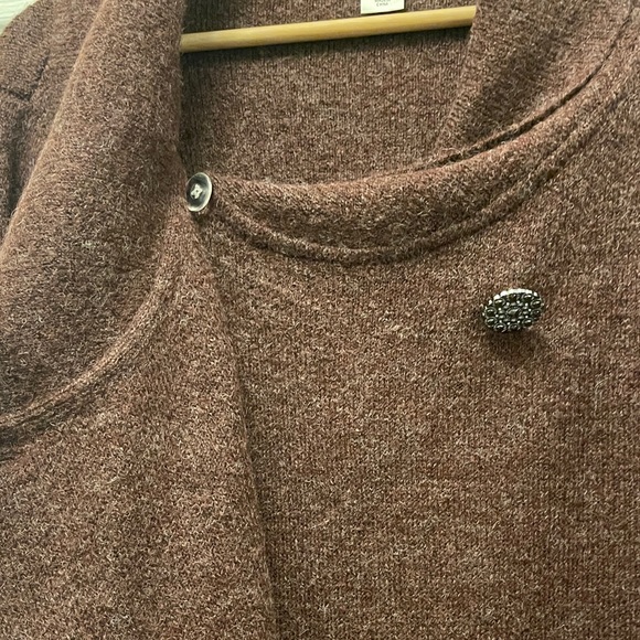 Women's Burgundy Sweater - Picture 3 of 7